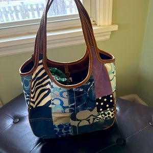 Coach handbag.   Like new condition.